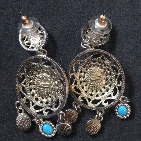 China Earrings - Picture 5 of 9